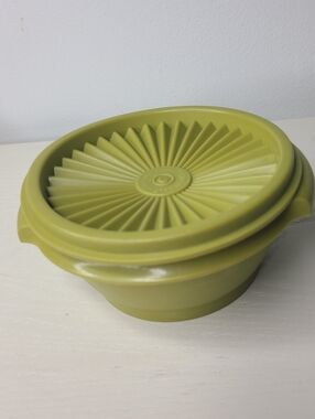 Vintage Tupperware Avocado Green Bowl w Lid Retro Kitchen